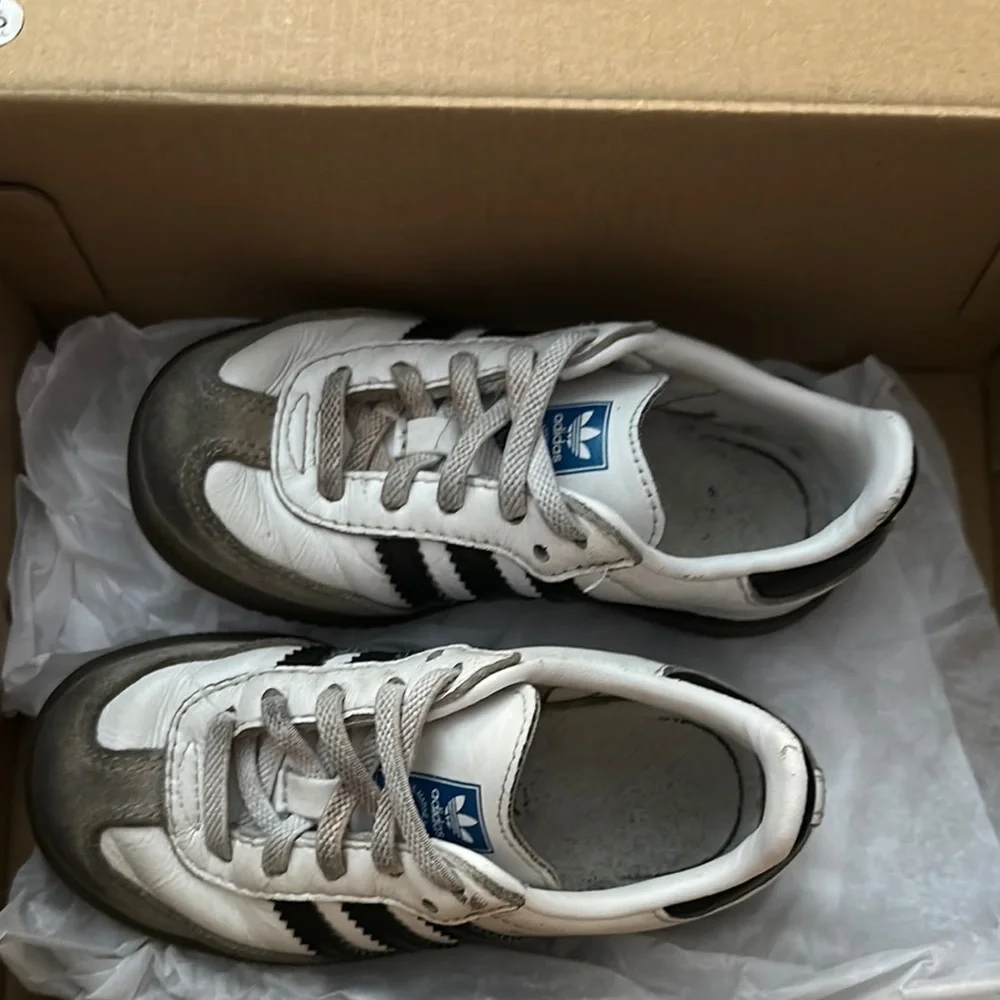 Kids Adidas | Samba OG Shoes | 7K - Picture 9 of 16